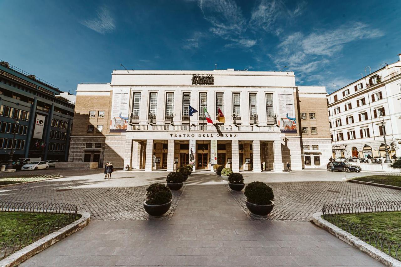Downtown Luxury B&B - Termini Train Station Рим Екстериор снимка