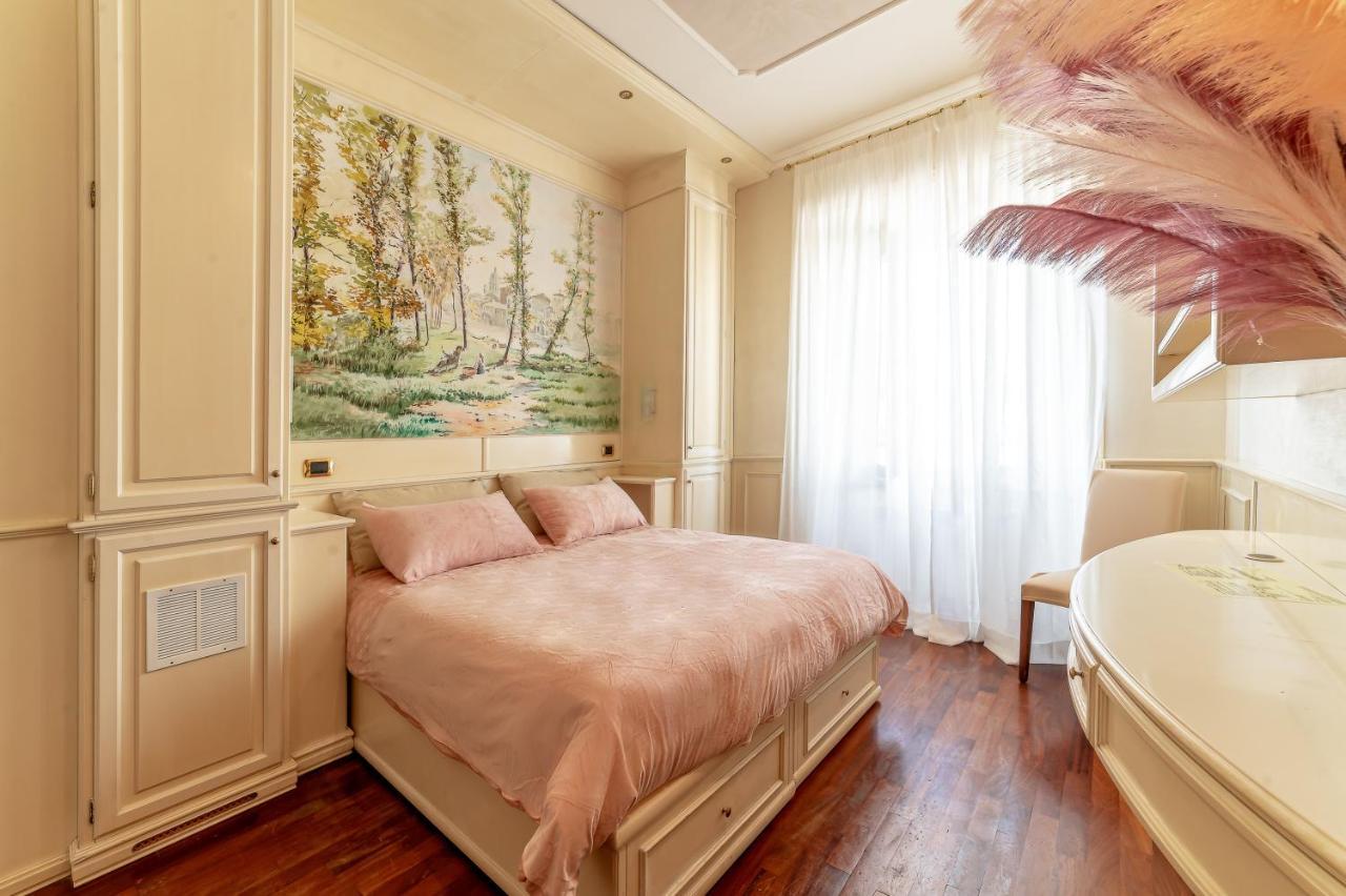 Downtown Luxury B&B - Termini Train Station Рим Екстериор снимка